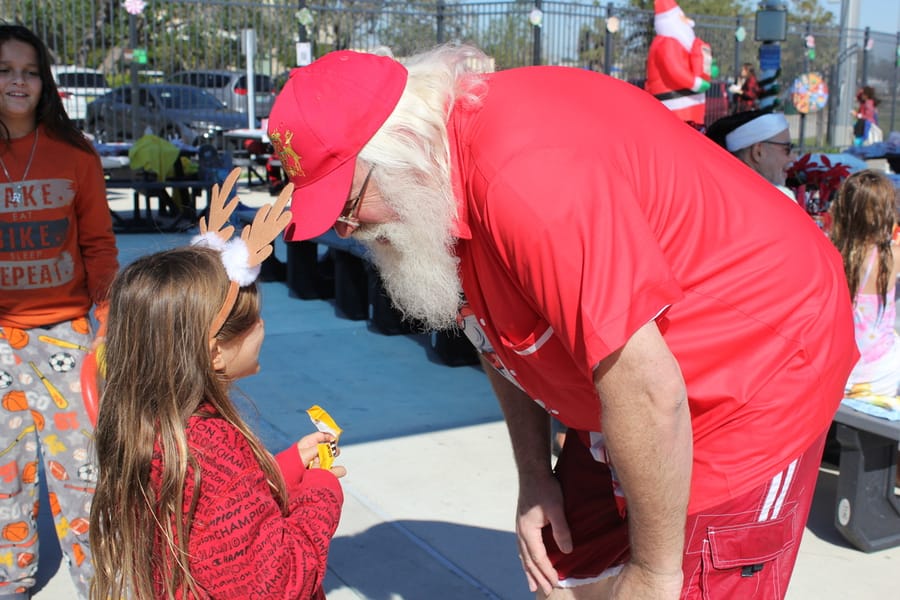 Swim-with-Santa_20241221 (216)