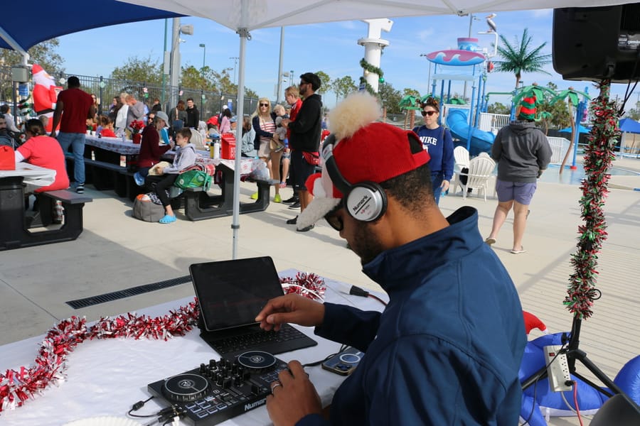 Swim-with-Santa_20241221 (317)