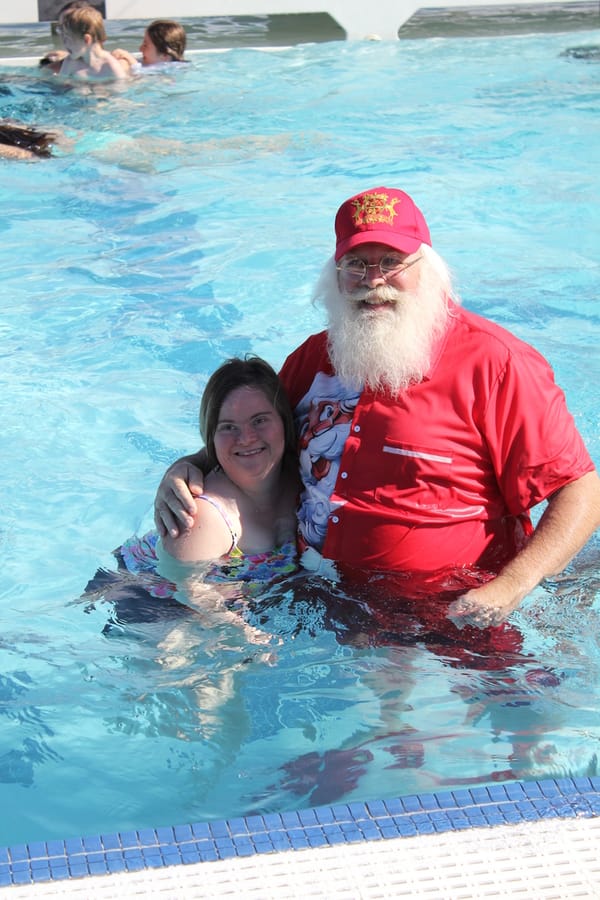 Swim-with-Santa_20241221 (215)