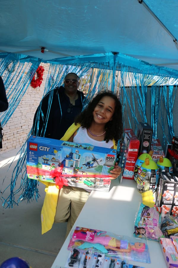 Swim-with-Santa_20241221 (294)
