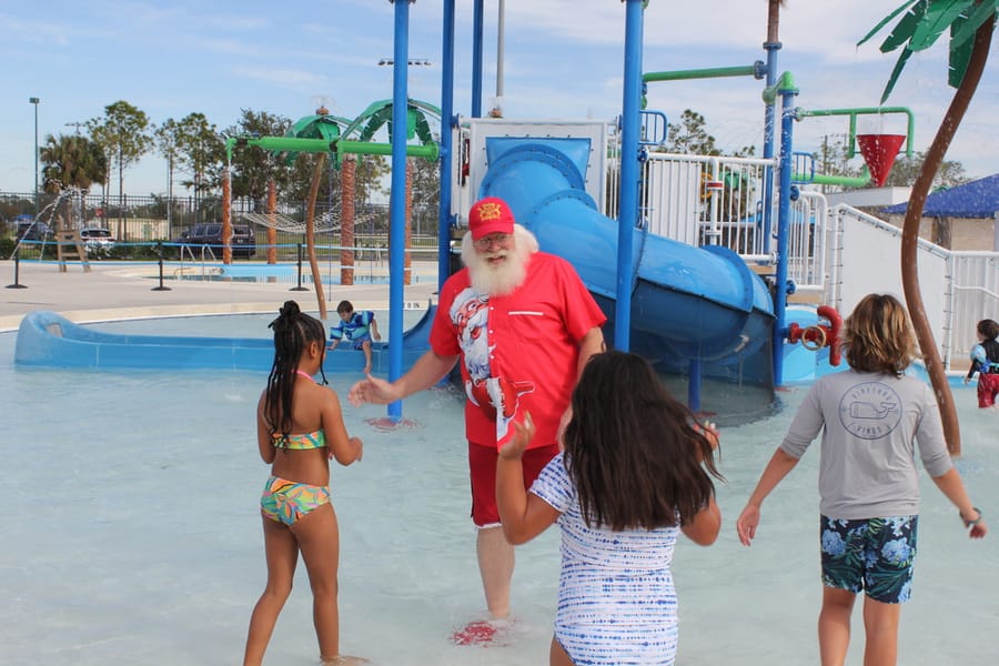 Swim-with-Santa_20241221 (161)