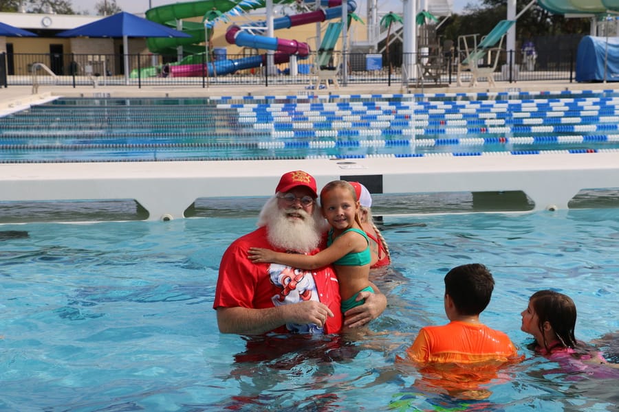 Swim-with-Santa_20241221 (337)