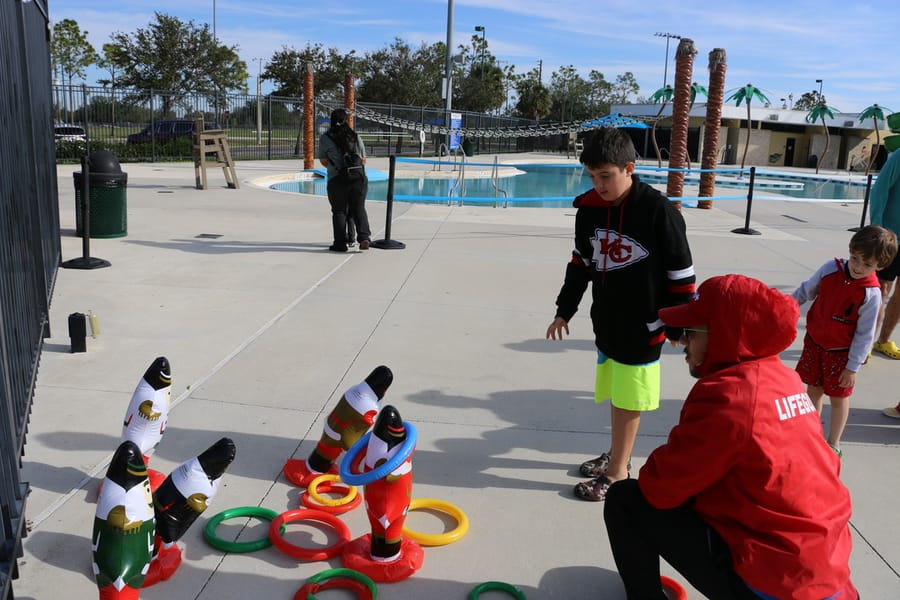 Swim-with-Santa_20241221 (233)