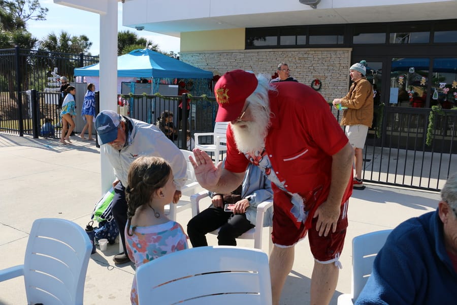 Swim-with-Santa_20241221 (418)