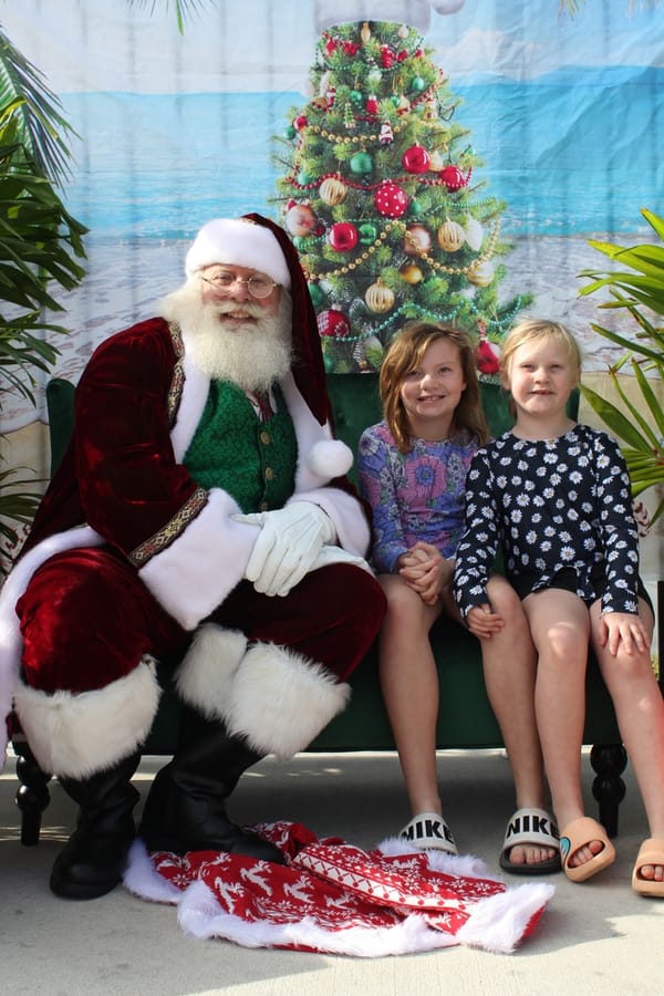 Swim-with-Santa_20241221 (82)