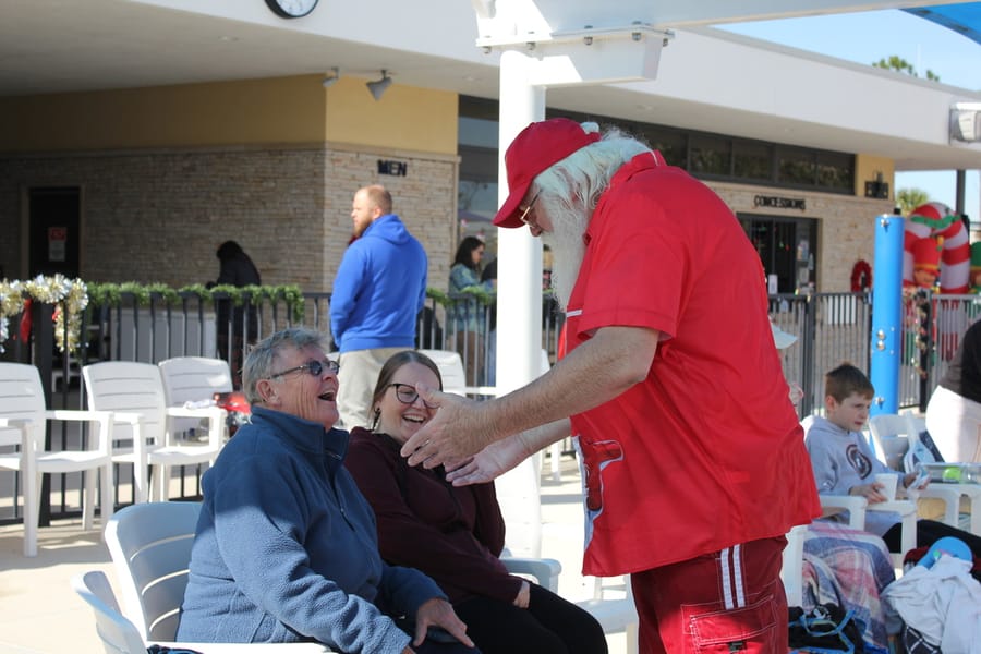 Swim-with-Santa_20241221 (211)