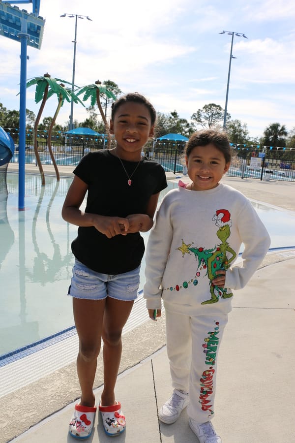 Swim-with-Santa_20241221 (238)