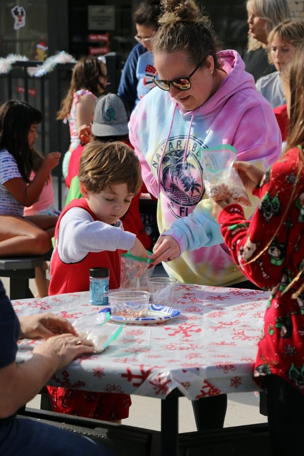 Swim-with-Santa_20241221 (282)