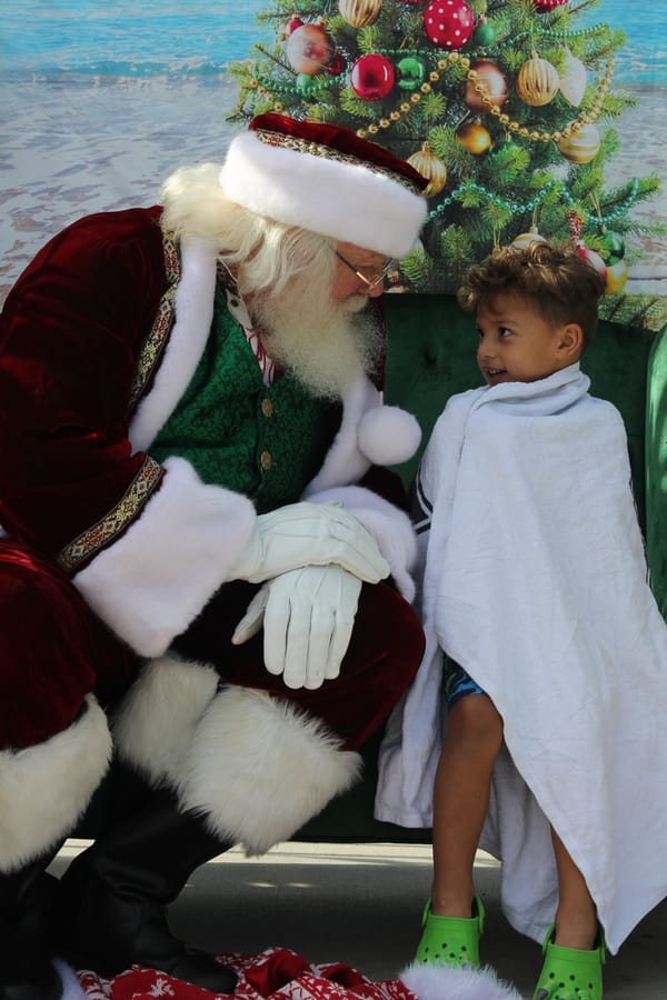 Swim-with-Santa_20241221 (117)