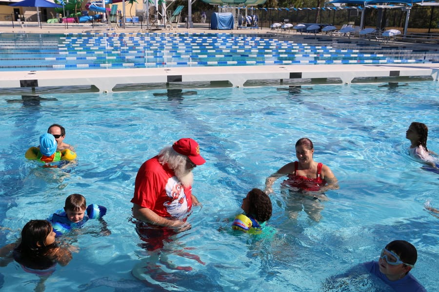 Swim-with-Santa_20241221 (433)