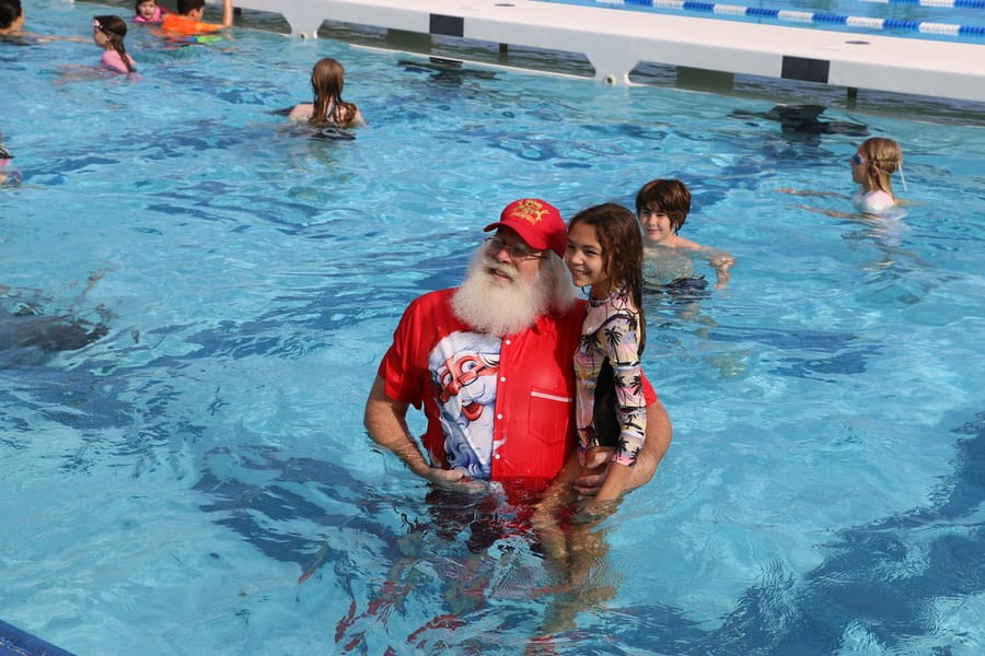 Swim-with-Santa_20241221 (351)