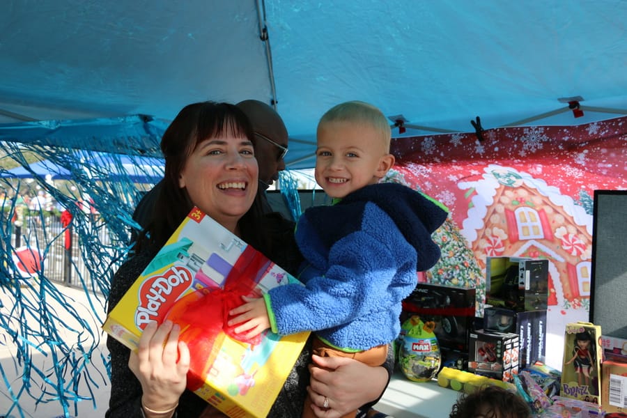 Swim-with-Santa_20241221 (296)