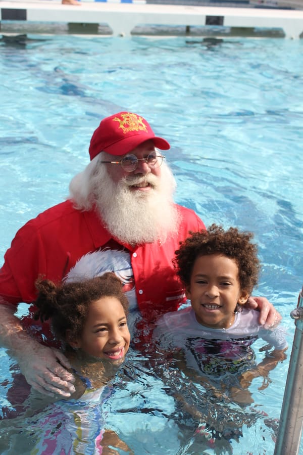 Swim-with-Santa_20241221 (188)