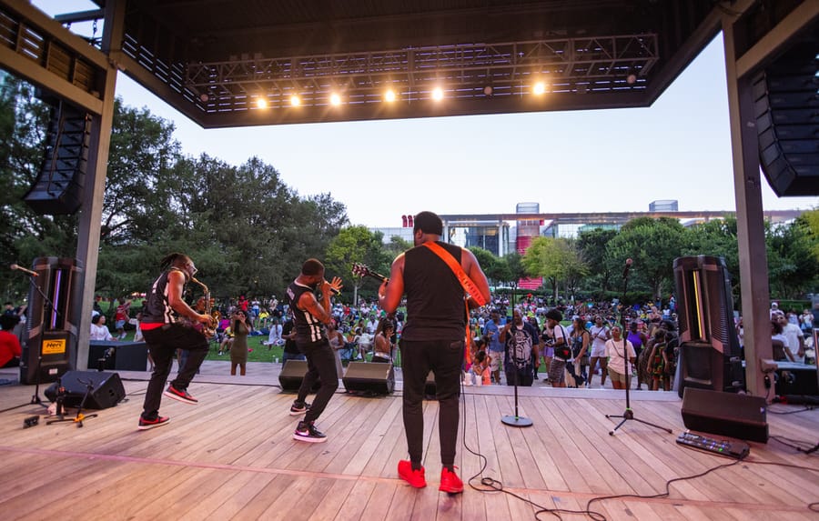 Juneteenth_at_Avenida_9