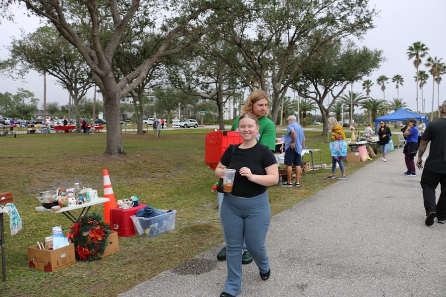 Community Yard Sale_20250201 (12)