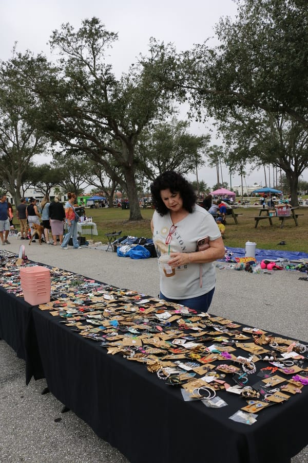 Community Yard Sale_20250201 (42)