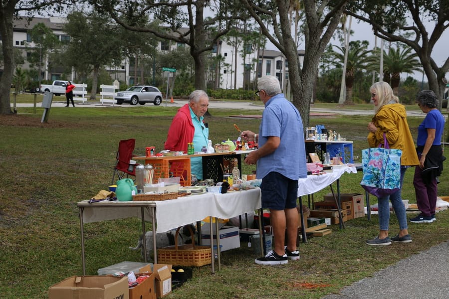 Community Yard Sale_20250201 (13)