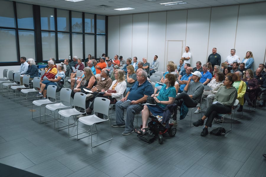 Referendum Town Hall (17 of 64)