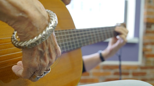 Musician at the Hub on Canal (16)