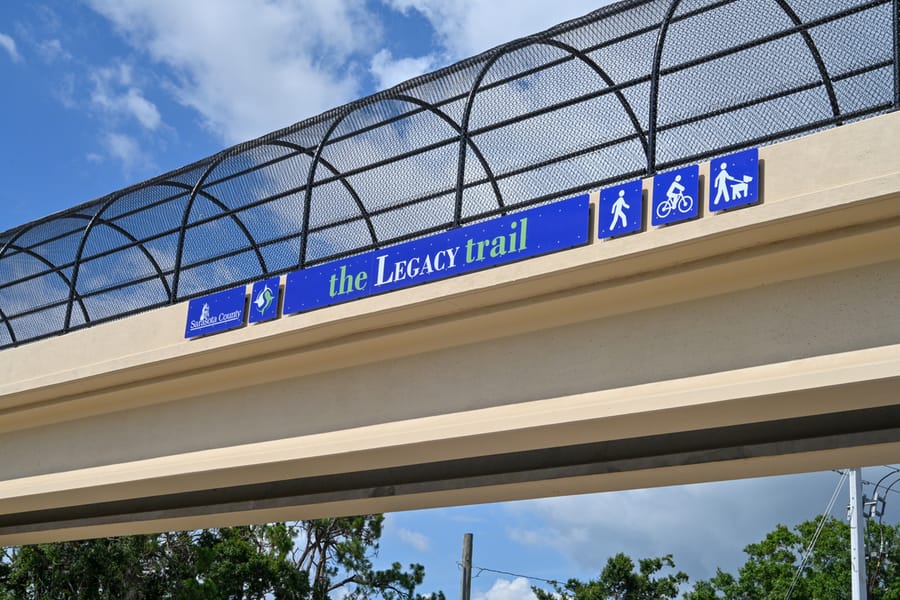 20250617_BeeRidgePedestrianOverpass_16_SD