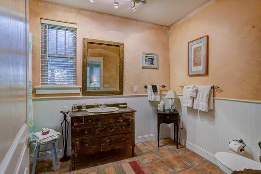 Bathroom of guest room 6 at Anchor Inn