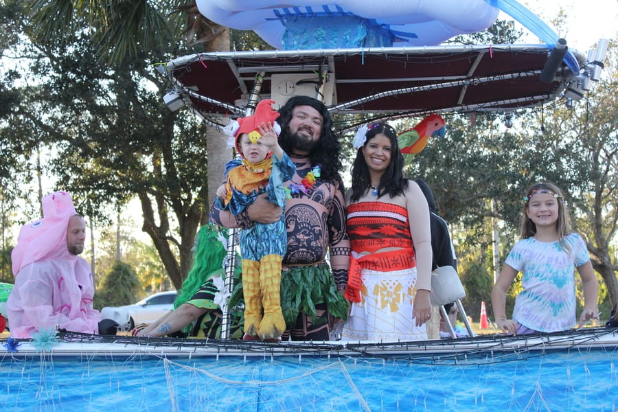 Poinsettia_Parade_120724 (35)