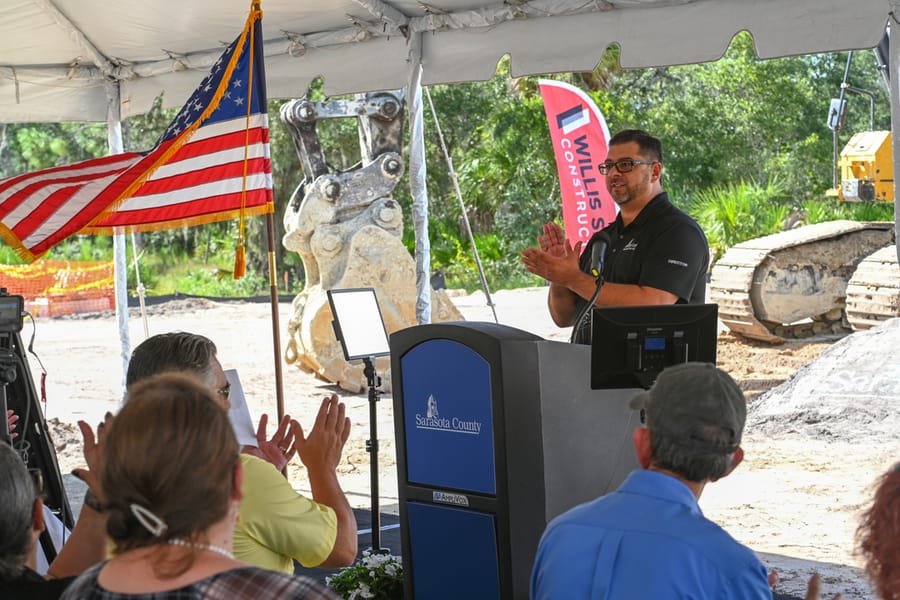 20251009_FleetServicesGroundbreaking_0015_SD