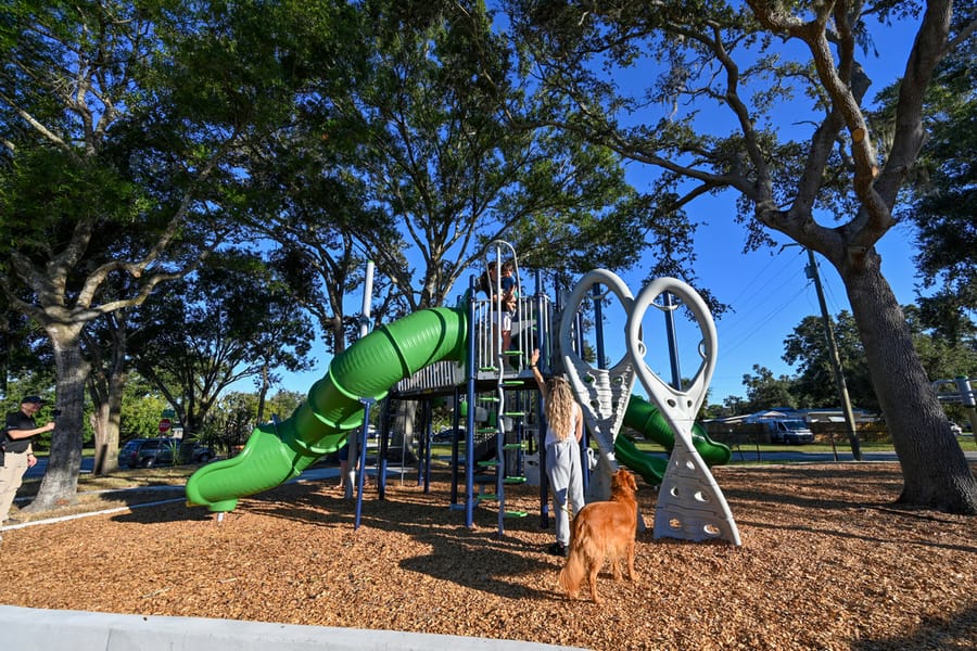 20251015_20251015KensingtonParkImprovementsRibbonCutting_0143_SD