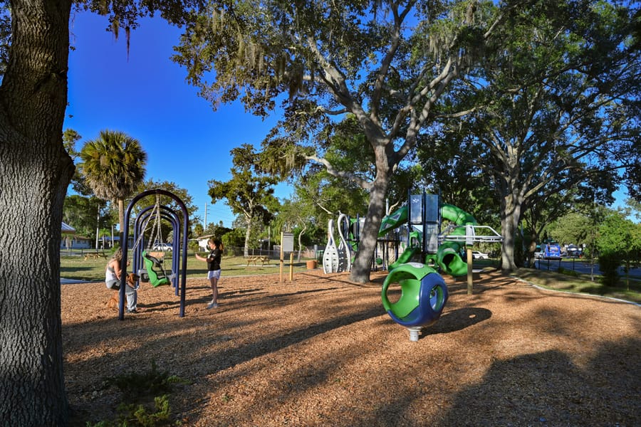 20251015_20251015KensingtonParkImprovementsRibbonCutting_0118_SD