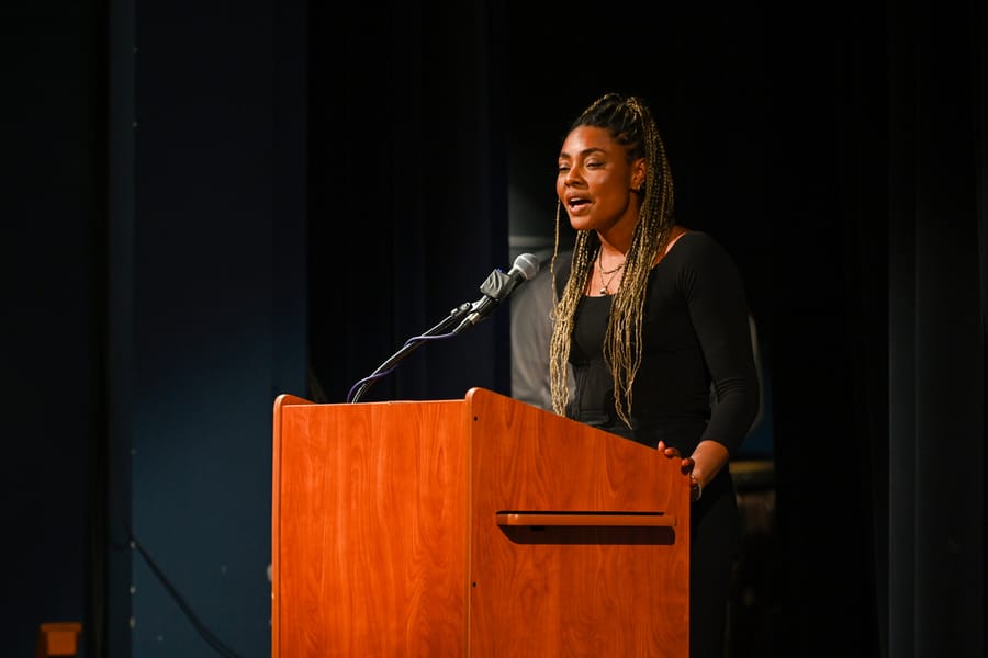 20251031_SCFDBadgePinningC825_0045_SD