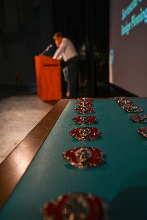 20251031_SCFDBadgePinningC825_0061_SD