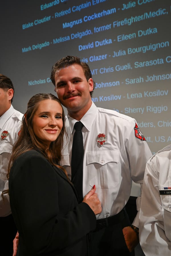 20251031_SCFDBadgePinningC825_0430_SD