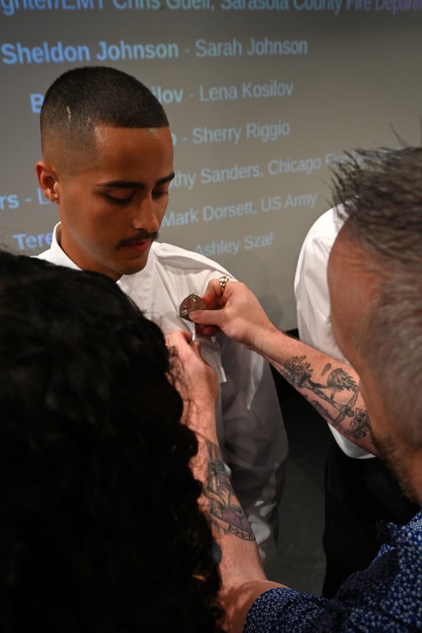 20251031_SCFDBadgePinningC825_0408_SD