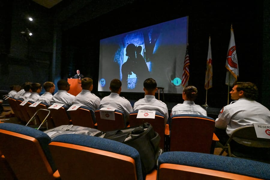 20251031_SCFDBadgePinningC825_0213_SD