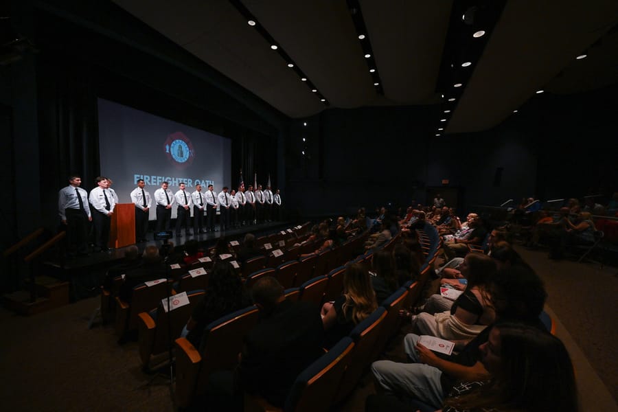 20251031_SCFDBadgePinningC825_0364_SD