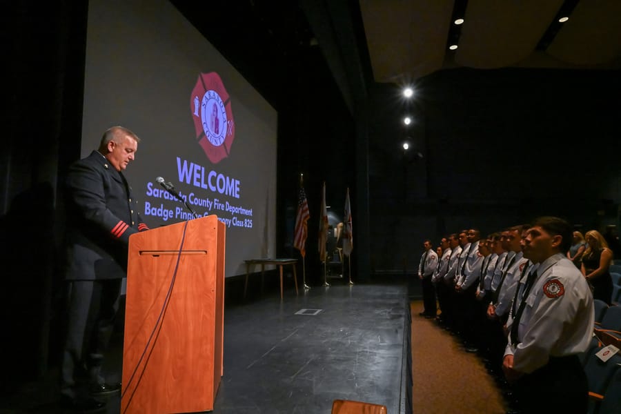 20251031_SCFDBadgePinningC825_0144_SD