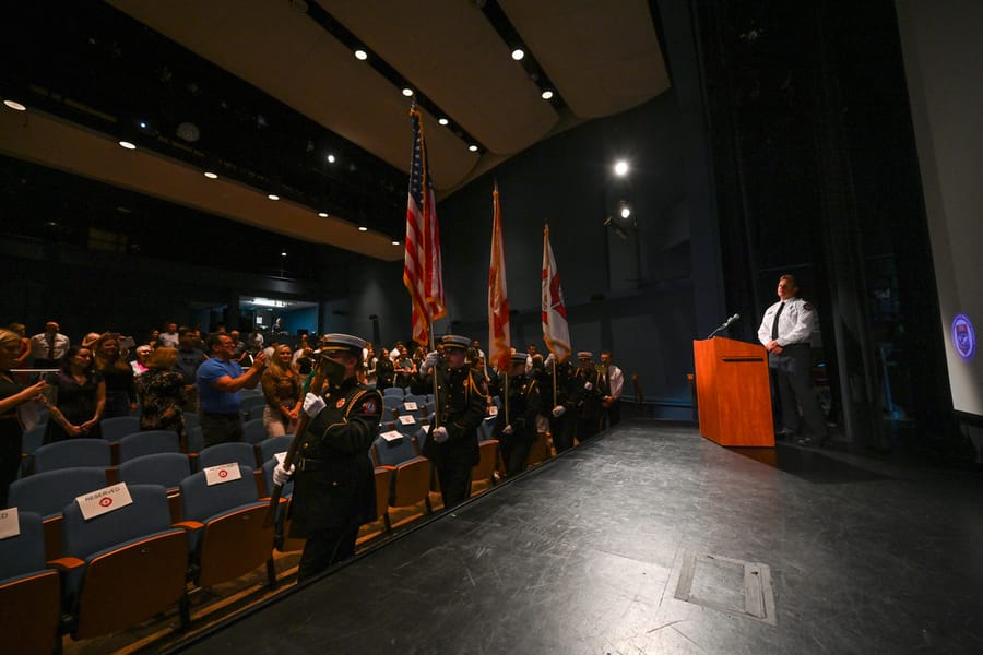 20251031_SCFDBadgePinningC825_0100_SD