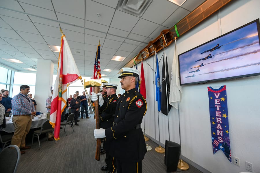 20251109_VeteranAppreciation_0042_SD