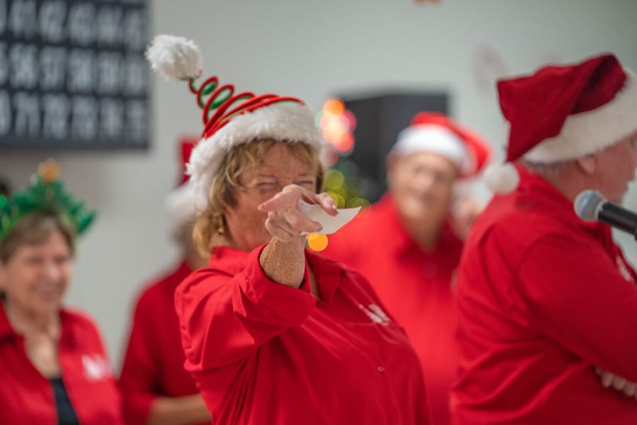 LG_SeniorGivingTree-18