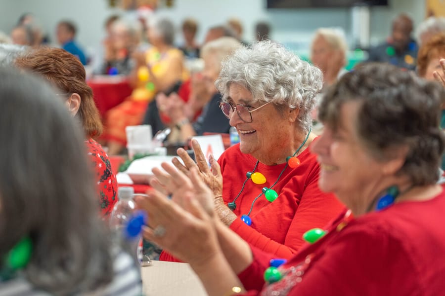 LG_SeniorGivingTree-30