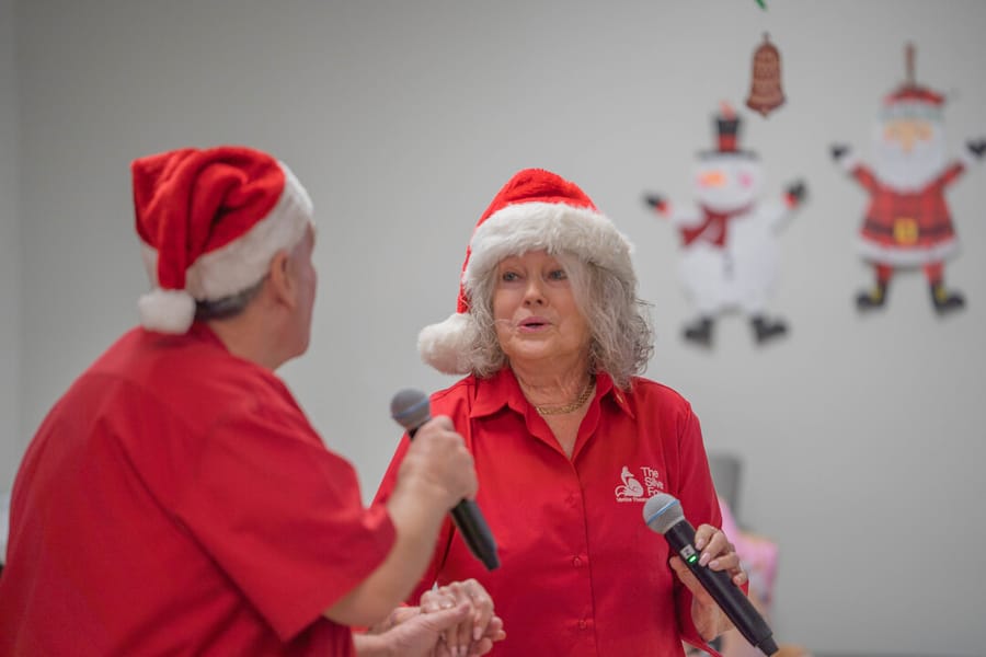 LG_SeniorGivingTree-33
