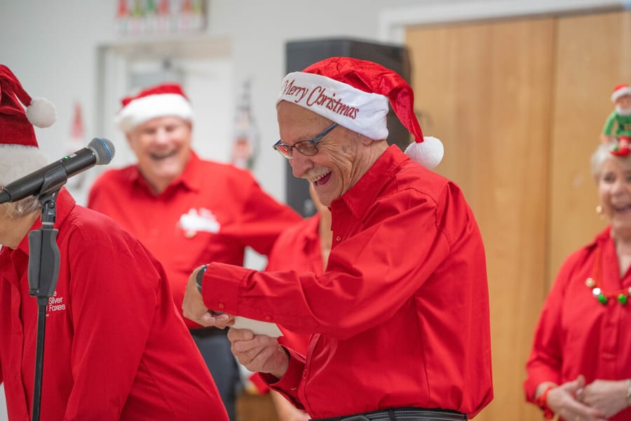 LG_SeniorGivingTree-25
