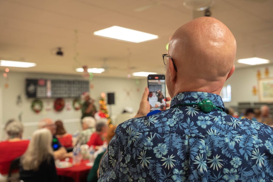 LG_SeniorGivingTree-7