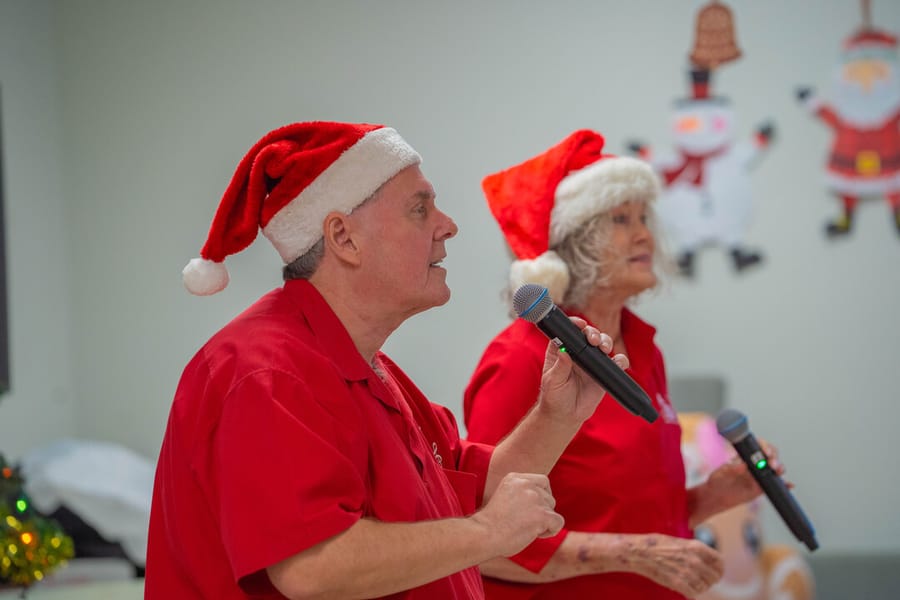 LG_SeniorGivingTree-32