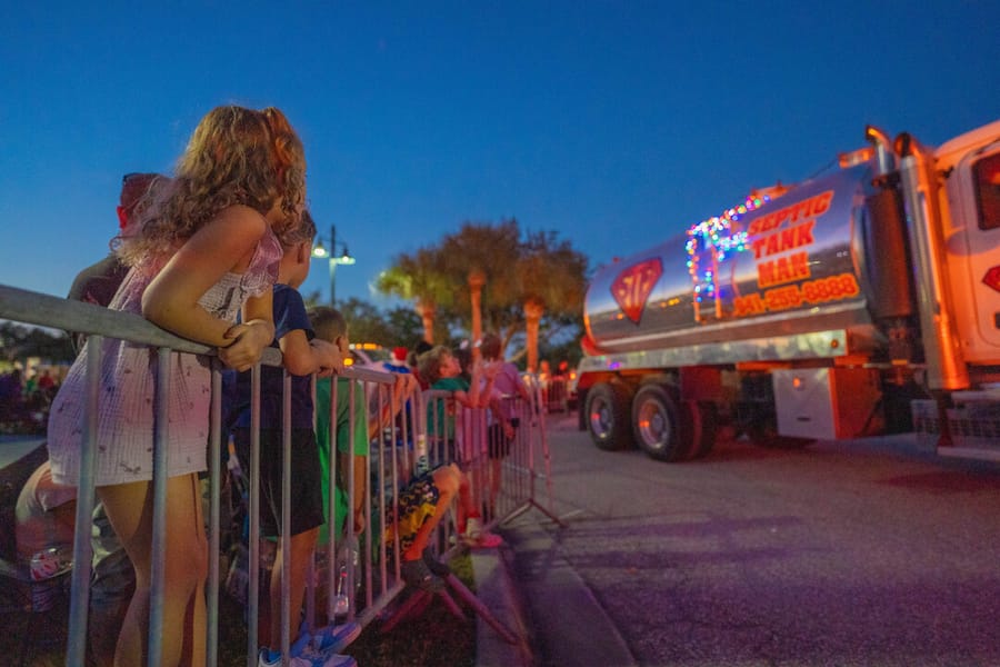 PoinsettiaParade_LG-47