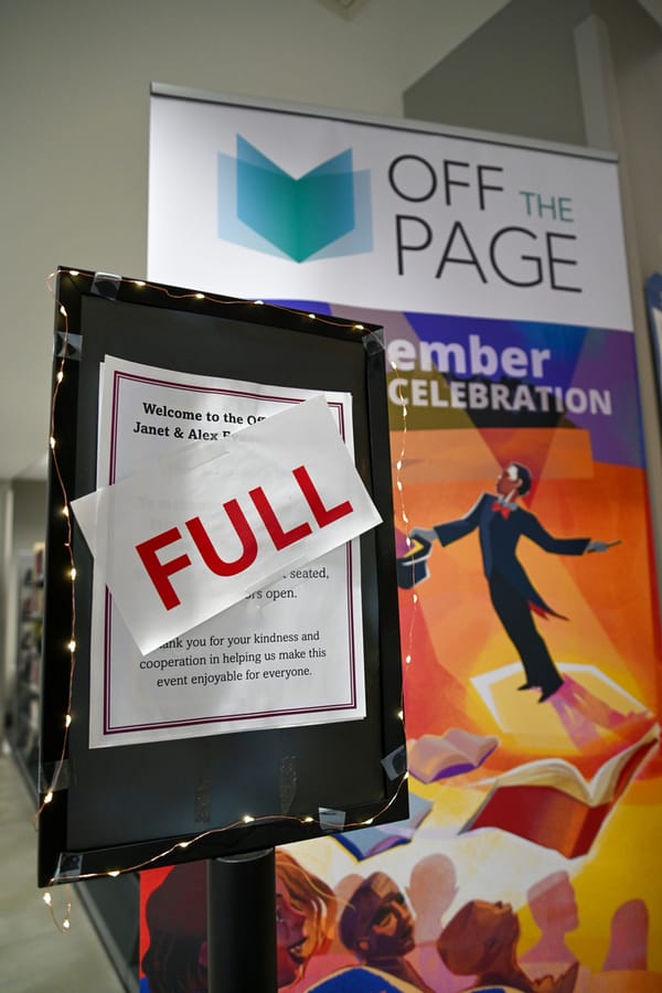 20251119_JanetandAlexEvanovichLibraryEvent _0020_SD