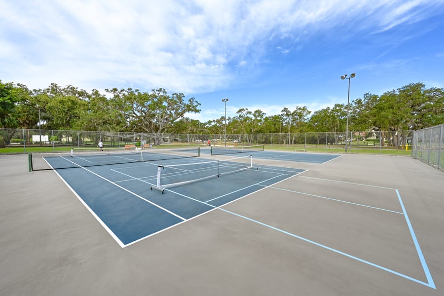 20250918_ColonialOaksPark_0013_SD