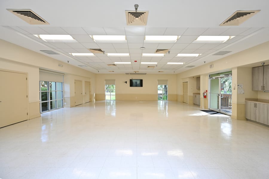 20250918_ColonialOaksPark_0003_SD