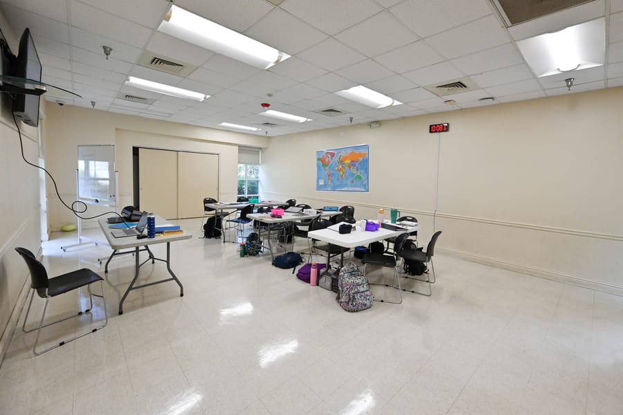 20250918_ColonialOaksPark_0021_SD