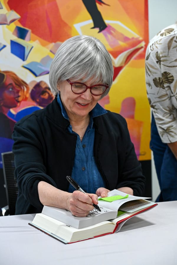 20251119_JanetandAlexEvanovichLibraryEvent _0009_SD